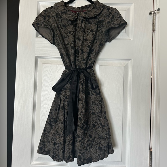 Iron Fist Dress - Picture 2 of 3